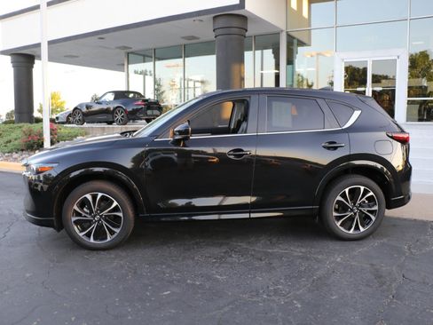 Certified 2025 MAZDA CX-5 AWD 2.5 S w/ Preferred Package image 2