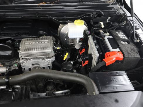Used 2022 RAM 1500 Laramie AWD/4WD image 18