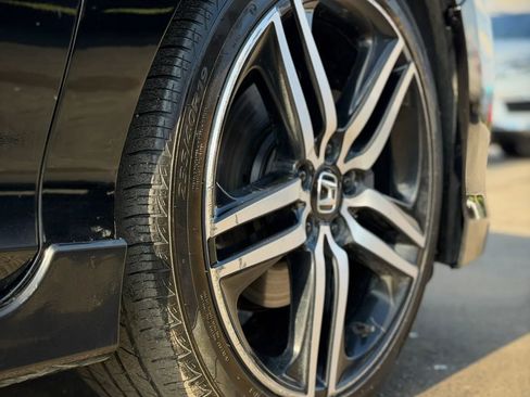 Used 2017 Honda Accord Sport image 22