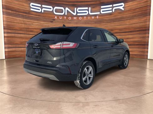 Used 2022 Ford Edge SEL w/ Convenience Package image 5