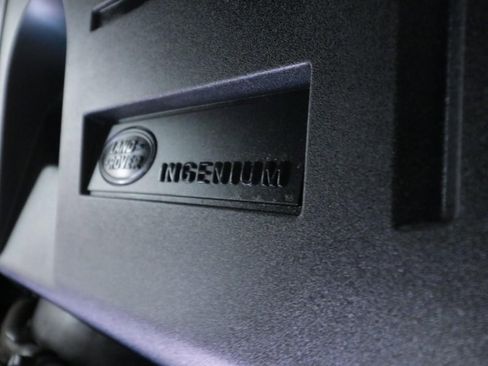 Used 2022 Land Rover Discovery HSE R-Dynamic image 9