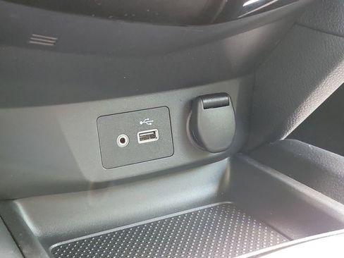 Used 2018 Nissan Rogue S FWD image 26