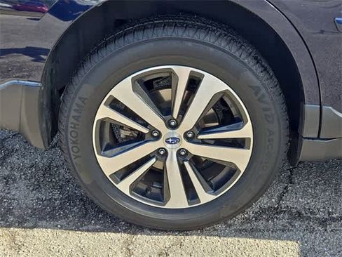 Used 2018 Subaru Outback 3.6R Limited image 13