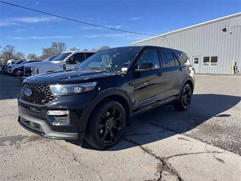Used 2022 Ford Explorer ST w/ Equipment Group 401A image 7