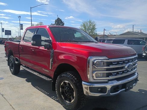 Used 2025 Ford F350 Lariat w/ Tremor Off-Road Package AWD/4WD image 4
