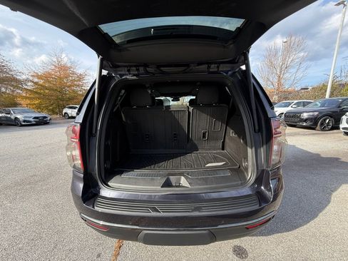 Used 2023 Chevrolet Tahoe Z71 w/ Off-Road Capability Package image 15