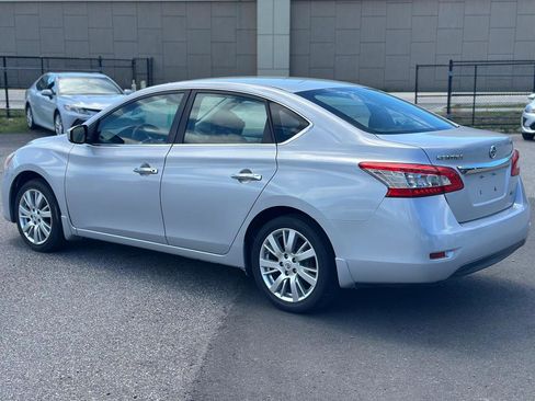Used 2013 Nissan Sentra S FWD image 4