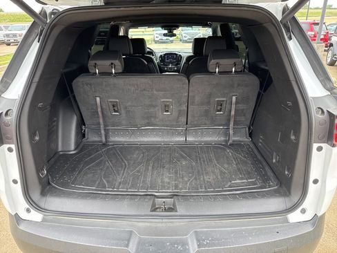 Used 2023 Chevrolet Traverse LT w/ LPO, Floor Liner Package image 10