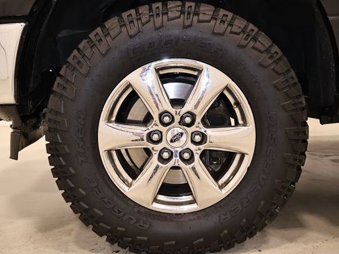 Used 2018 Ford F150 XLT w/ Equipment Group 302A Luxury image 38