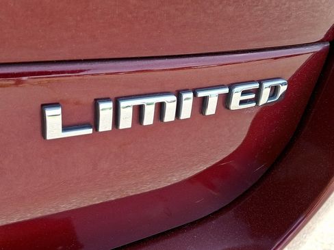 Used 2022 Jeep Grand Cherokee L Limited w/ Luxury Tech Group II AWD/4WD image 35