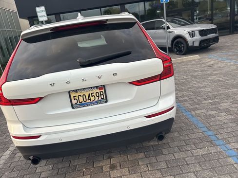 Used 2018 Volvo XC60 T5 Momentum AWD/4WD image 19
