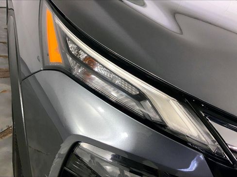 Used 2024 Nissan Rogue SV image 26