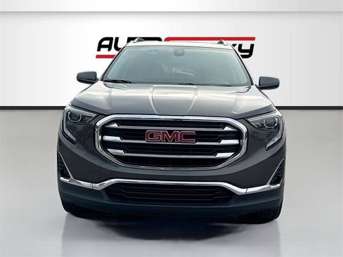 Used 2020 GMC Terrain SLT w/ Preferred Package image 2