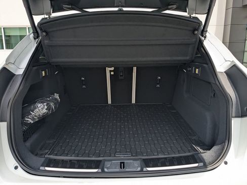 New 2026 Jaguar F-PACE R-Dynamic S image 12