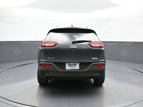 Used 2015 Jeep Cherokee Latitude AWD/4WD image 7