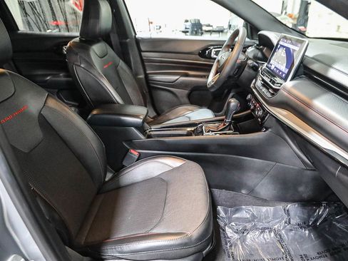 Used 2023 Jeep Compass Trailhawk image 16