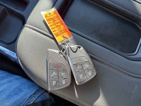 Used 2022 Chevrolet Silverado 1500 LT w/ Z71 Off-Road Package image 45