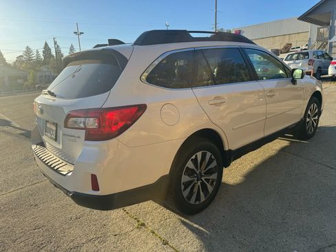 Used 2016 Subaru Outback 2.5i Limited image 8