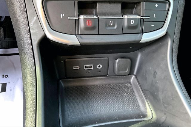 Used 2024 GMC Terrain SLE w/ Driver Convenience Package FWD image 33