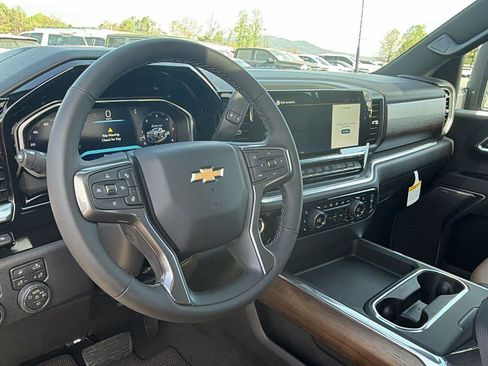 New 2026 Chevrolet Silverado 2500 High Country w/ High Country Premium Package AWD/4WD image 17