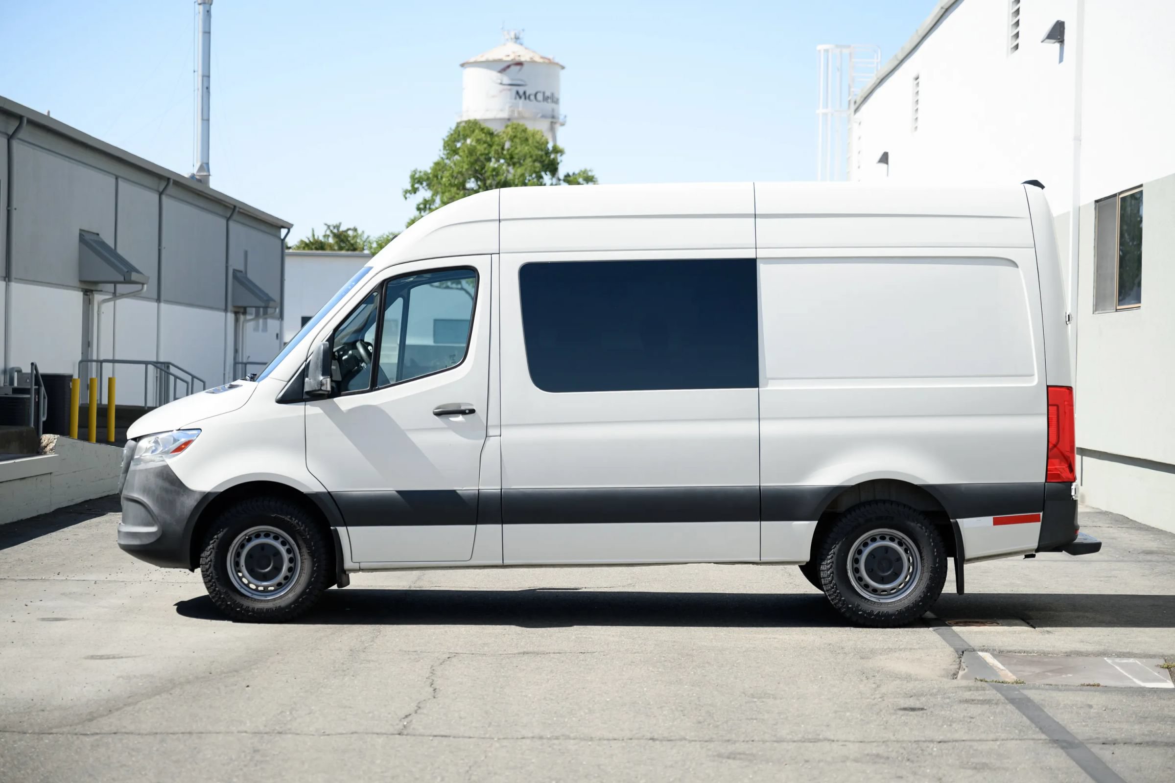 Used 2021 Mercedes-Benz Sprinter 2500 image 20