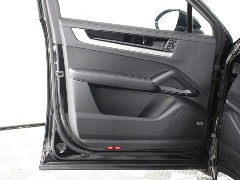 New 2026 Porsche Cayenne S AWD/4WD image 21