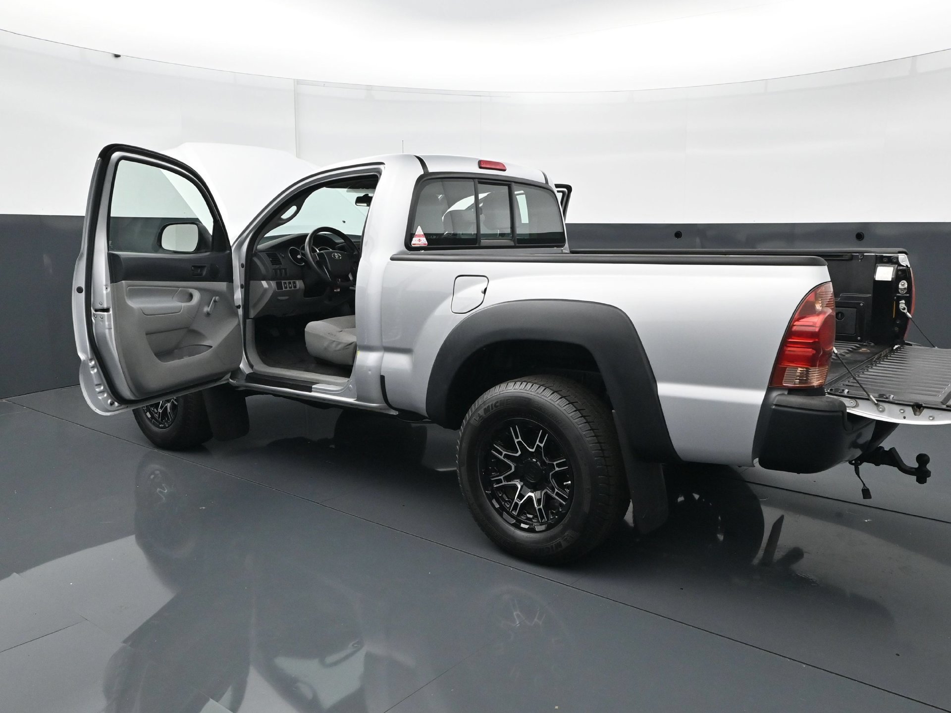 Used 2012 Toyota Tacoma 4x4 Regular Cab image 24