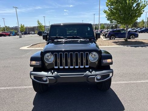 Used 2023 Jeep Wrangler Unlimited Sahara AWD/4WD image 8