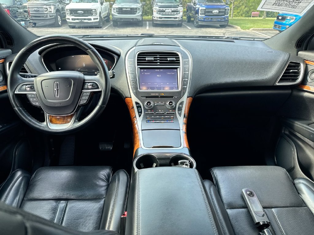Used 2020 Lincoln Nautilus Reserve w/ Equipment Group 201A AWD/4WD image 10