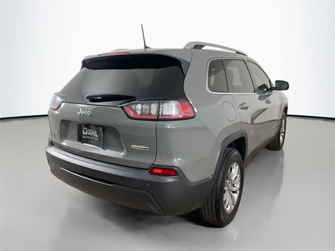 Used 2021 Jeep Cherokee Latitude Plus AWD/4WD image 13