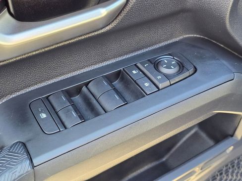 Used 2025 Toyota Tacoma TRD Off-Road image 20