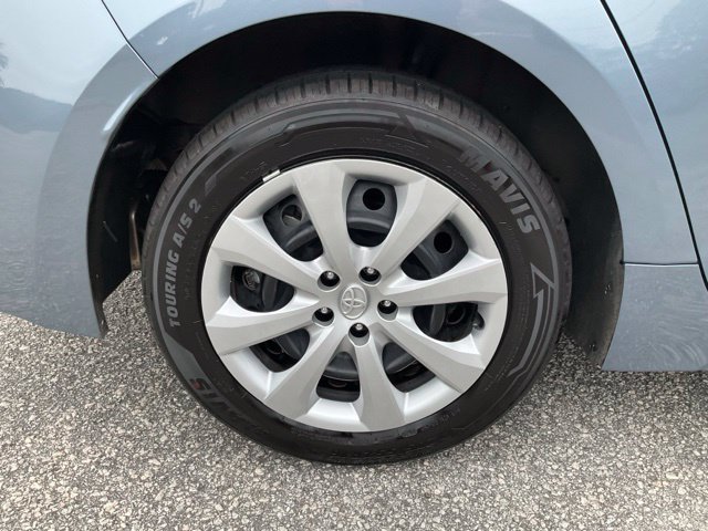 Used 2025 Toyota Corolla LE FWD image 23