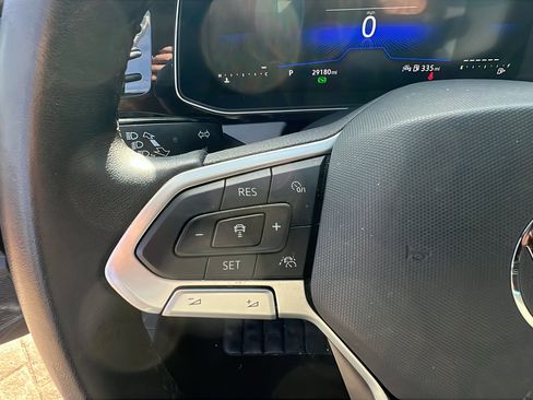 Used 2025 Volkswagen Jetta SE image 27