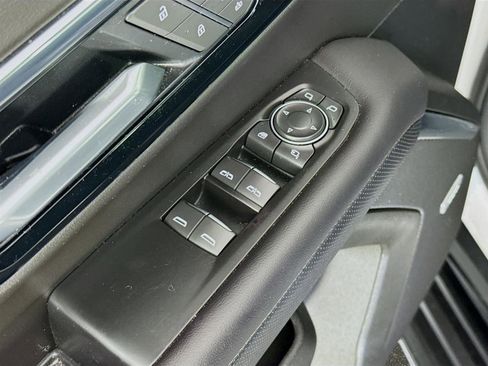Used 2025 Chevrolet Tahoe High Country RWD image 20