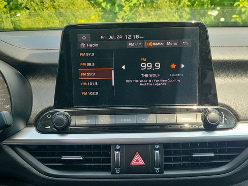 Used 2023 Kia Forte LXS w/ LXS Technology Package FWD image 25