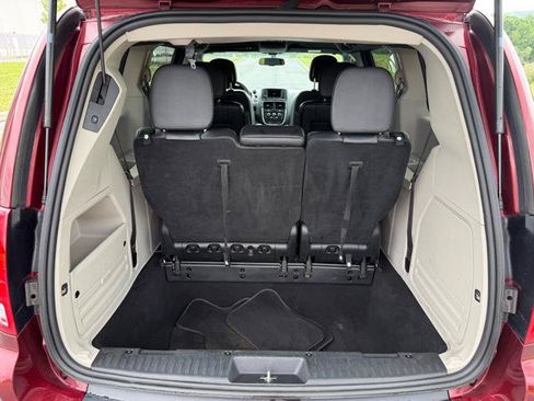 Used 2017 Dodge Grand Caravan SXT FWD image 21