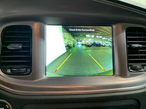 Used 2023 Dodge Charger SXT w/ Blacktop Package image 5