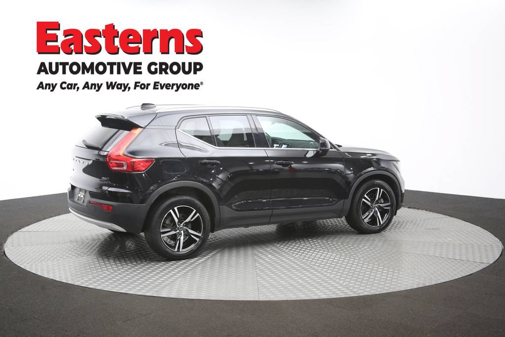 Used 2023 Volvo XC40 B5 Plus AWD/4WD image 44