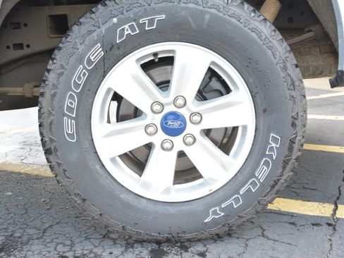 Used 2019 Ford F150 XL w/ Equipment Group 101A Mid AWD/4WD image 7