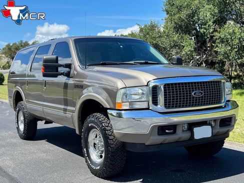 Used 2002 Ford Excursion Limited AWD/4WD image 3