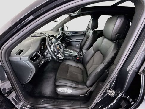 Used 2017 Porsche Macan AWD/4WD image 19