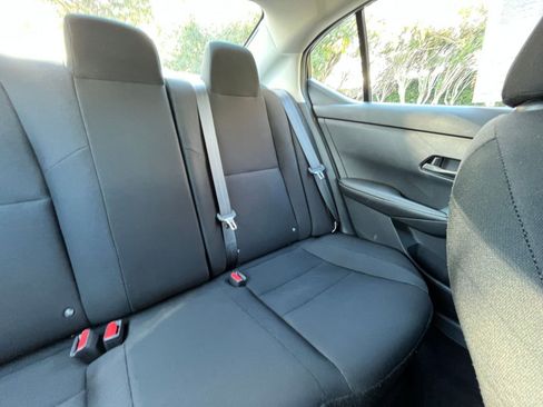 Used 2025 Nissan Sentra S image 35