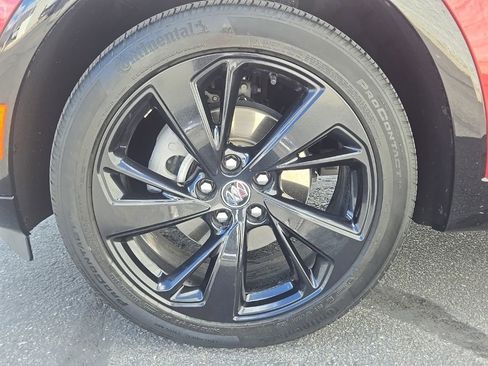 Used 2023 Buick Envision Essence w/ Sport Touring Package FWD image 12