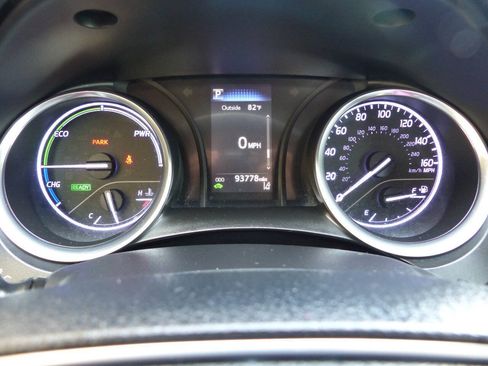 Used 2018 Toyota Camry LE FWD image 43