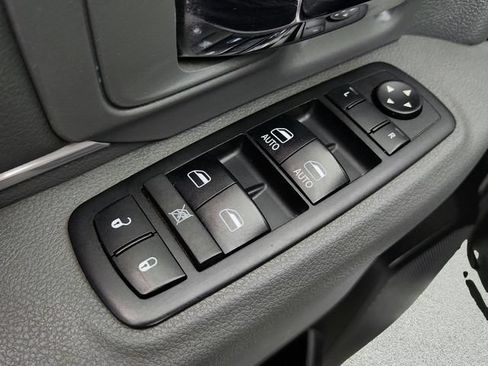 Used 2017 RAM 1500 Big Horn AWD/4WD image 15