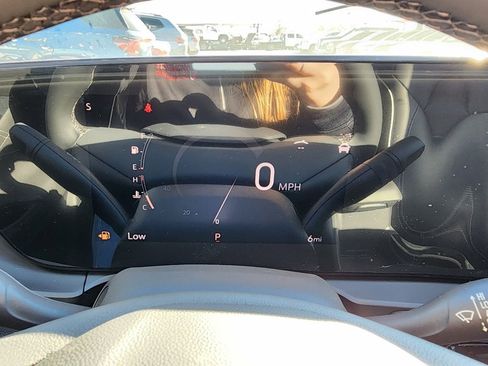 New 2026 Buick Envista Sport Touring w/ Studio Series image 24