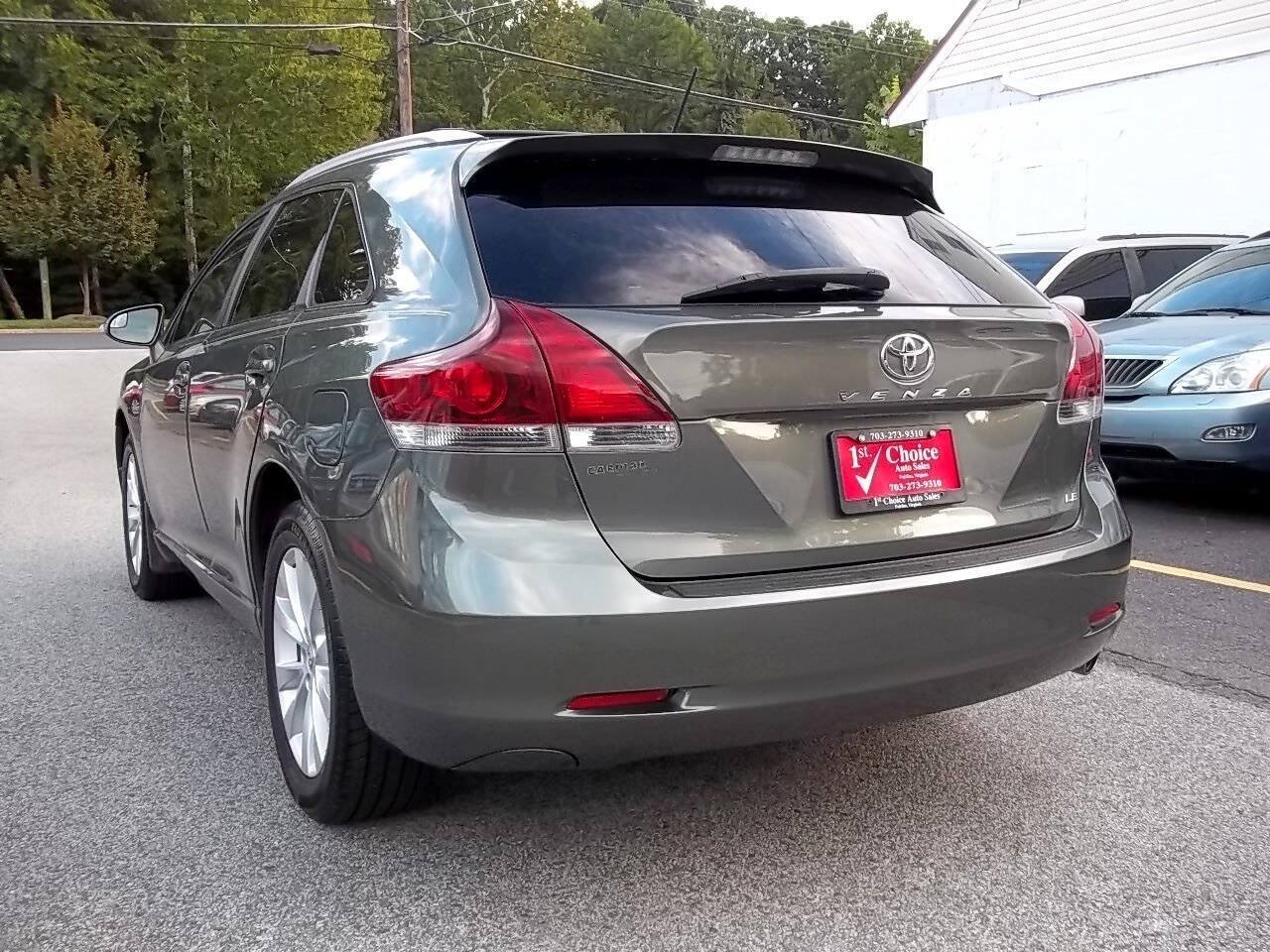 Used 2013 Toyota Venza LE FWD image 2