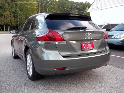 Used 2013 Toyota Venza LE FWD image 2