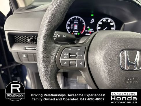 Used 2025 Honda CR-V LX image 12