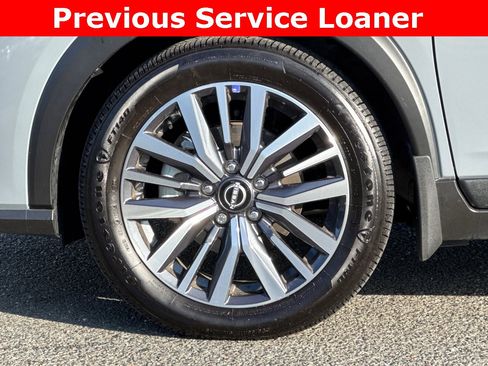 Certified 2024 Nissan Kicks SR w/ SR Premium Package image 32